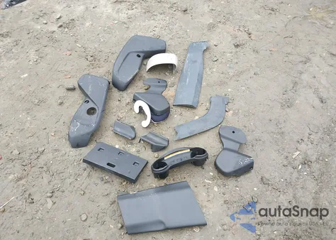 2015 Jeep Renegade Latitude z USA, uszkodzony, nr VIN ZACCJABT6FPC14811